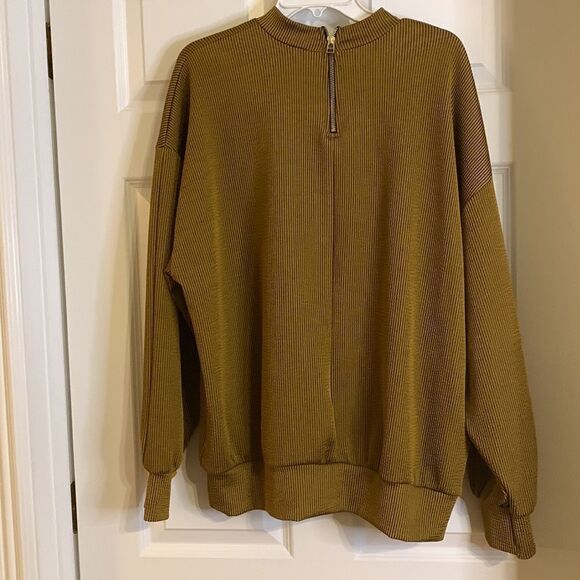 Zara TRAFALUC Size Large pull over mock turtleneck black/gold texture top - Picture 3 of 9